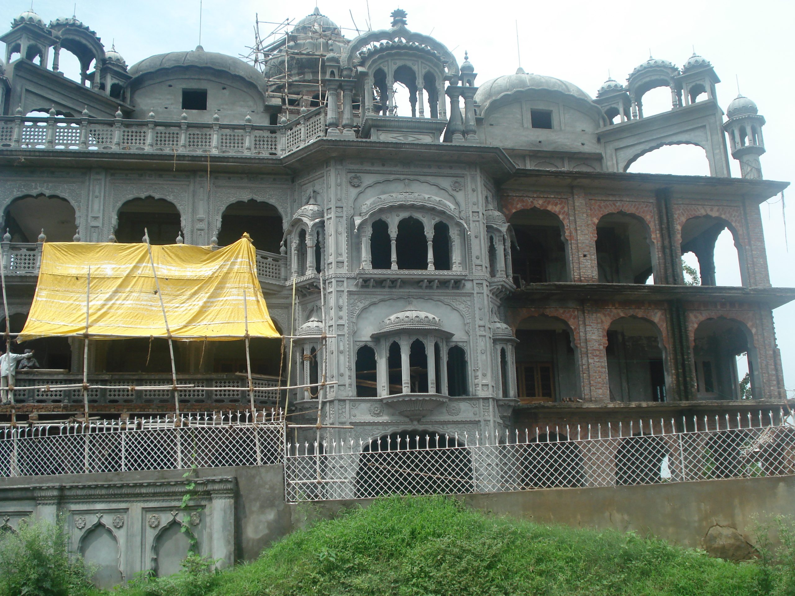 Dera Exterior View 1